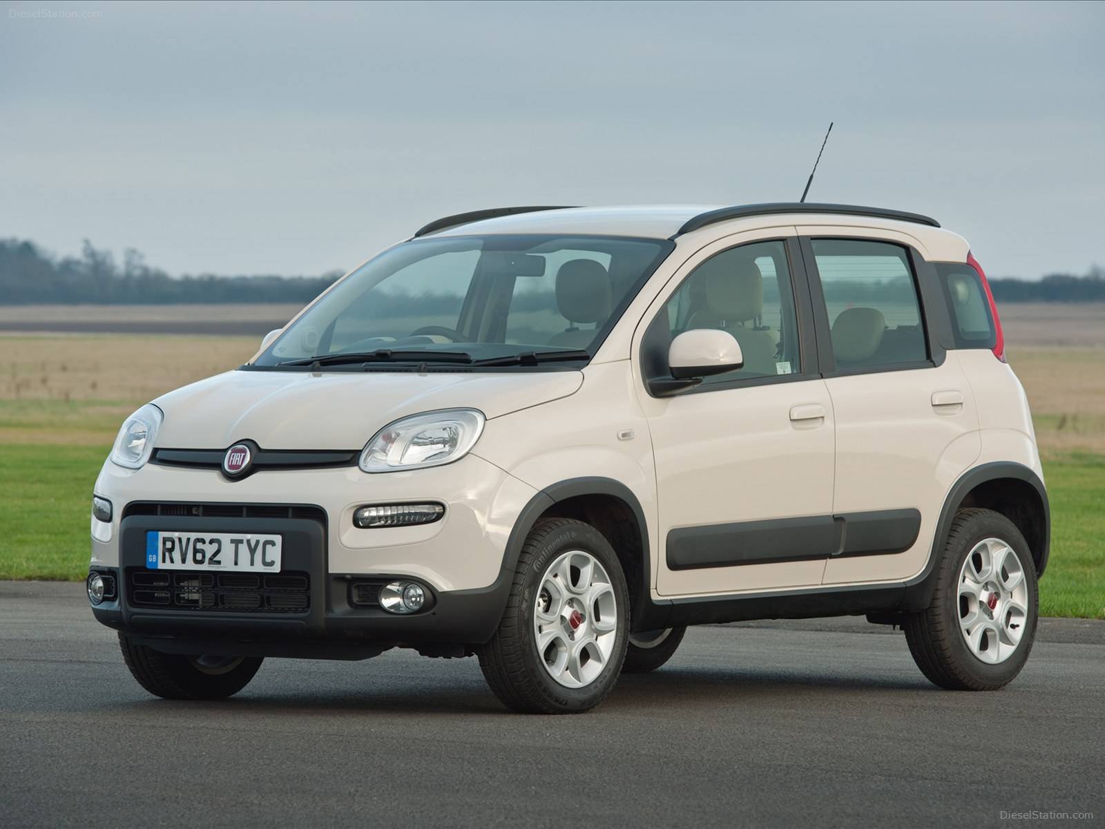 Fiat Panda є найбільш продаваним автомобілем, що працює на метані. Fiat Panda є найбільш продаваним автомобілем, що працює на метані.